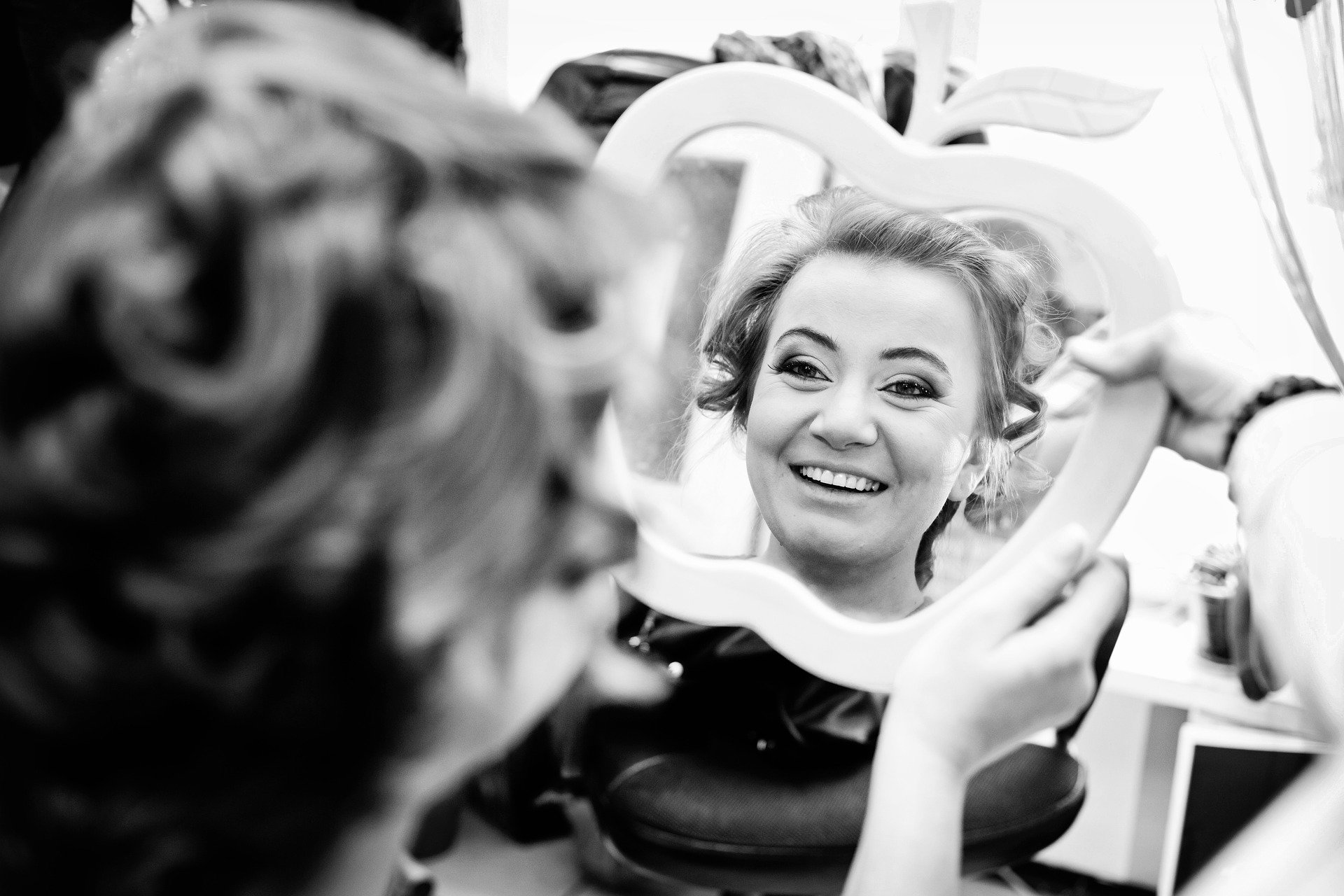 opposite-of-self-608775_1920